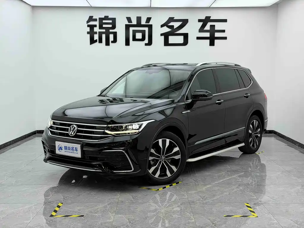 Tiguan L 2022 330TSI automatic two-wheel drive R-Line version купить на сайте DeffCars