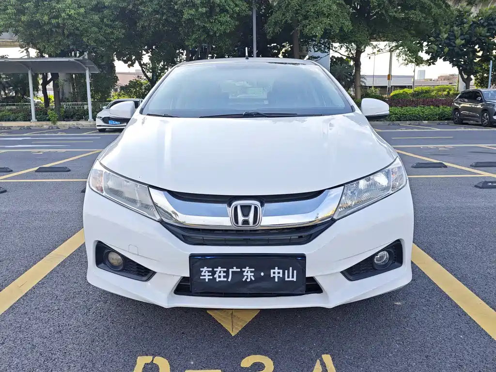 Fengfan (City) 2017 1.5L CVT Comfort Edition купить на сайте DeffCars