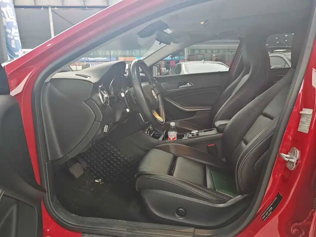 Mercedes-Benz GLA 2016 GLA 200 Dynamic купить на сайте DeffCars