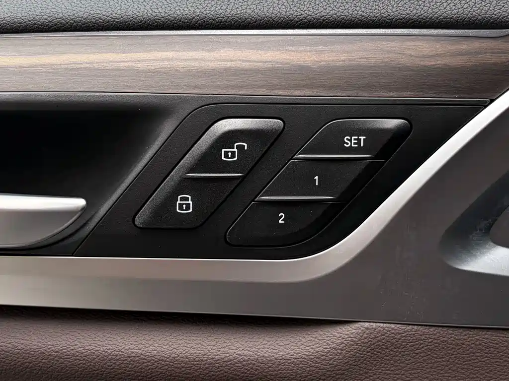 BMW X3 2022 Model 2 xDrive30i Leading M Night Package купить на сайте DeffCars