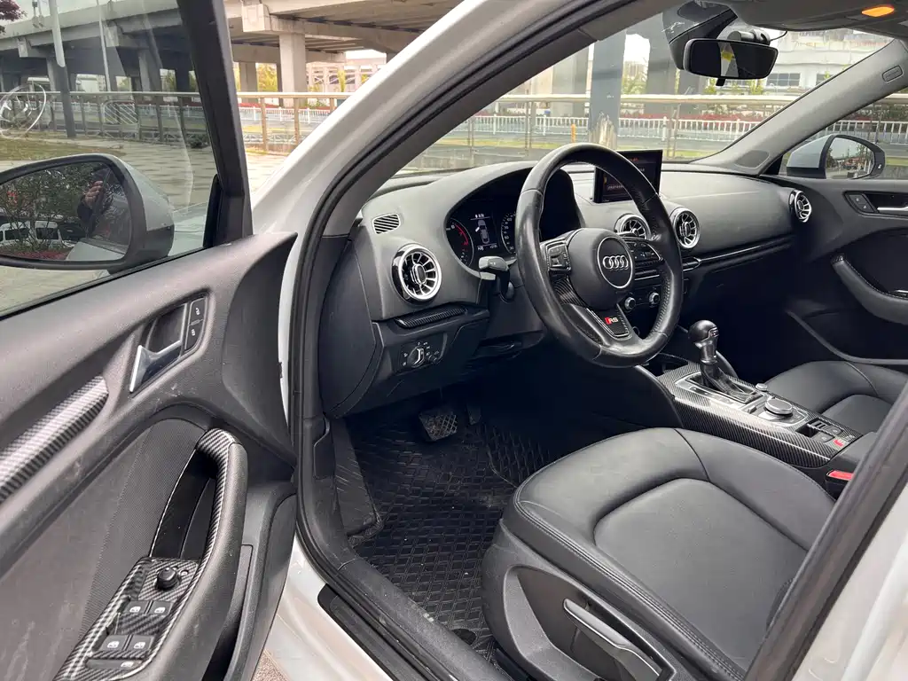 Audi A3 2019 Limousine 35 TFSI Enterprising National VI купить на сайте DeffCars