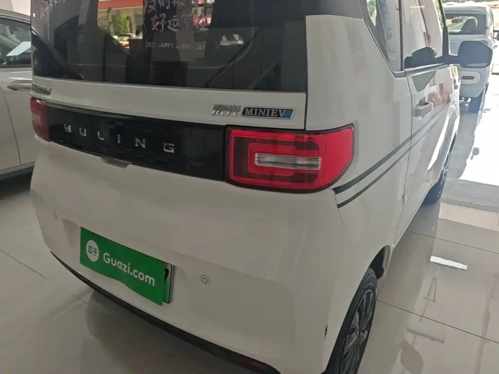 Hongguang MINIEV 2022 Freestyle Lithium Iron Phosphate купить на сайте DeffCars