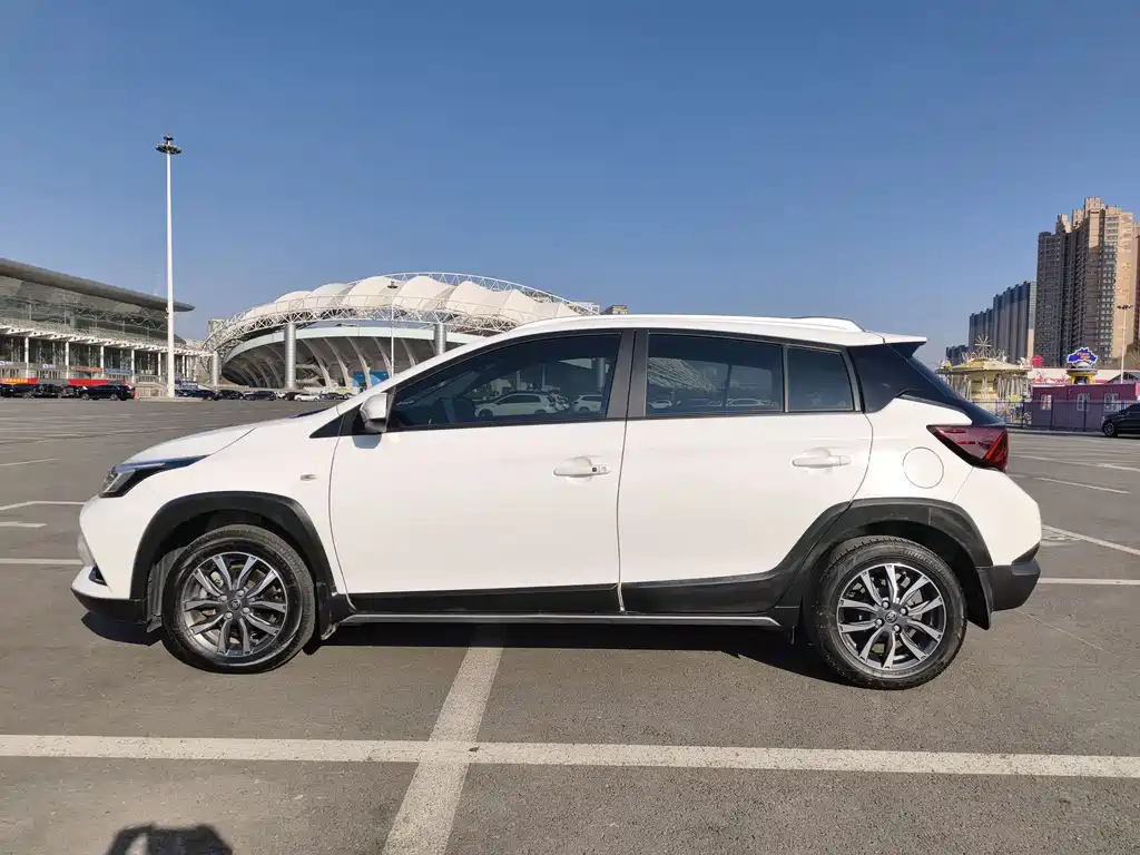 YARiS L Zhixuan 2022 Zhixuan X 1.5L CVT luxury PLUS version купить на сайте DeffCars
