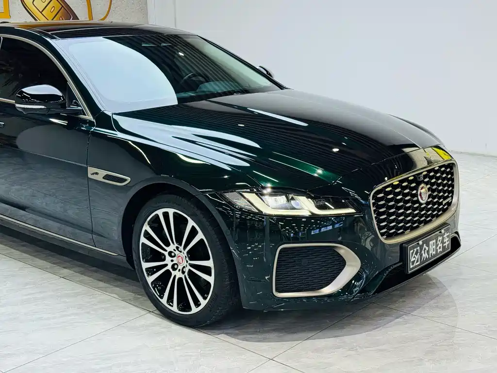 Jaguar XFL 2024 2.0T P250 two-wheel drive exclusive luxury version купить на сайте DeffCars