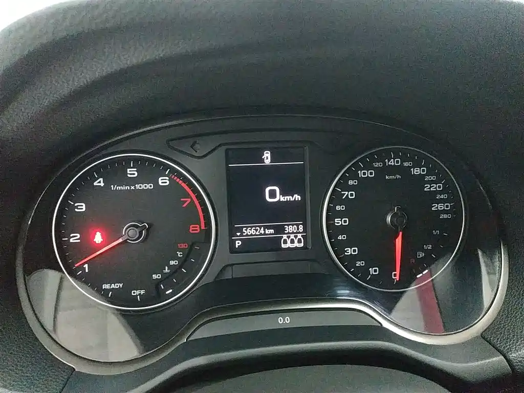 Audi Q2L 2018 35 TFSI launches exclusive version, National VI купить на сайте DeffCars