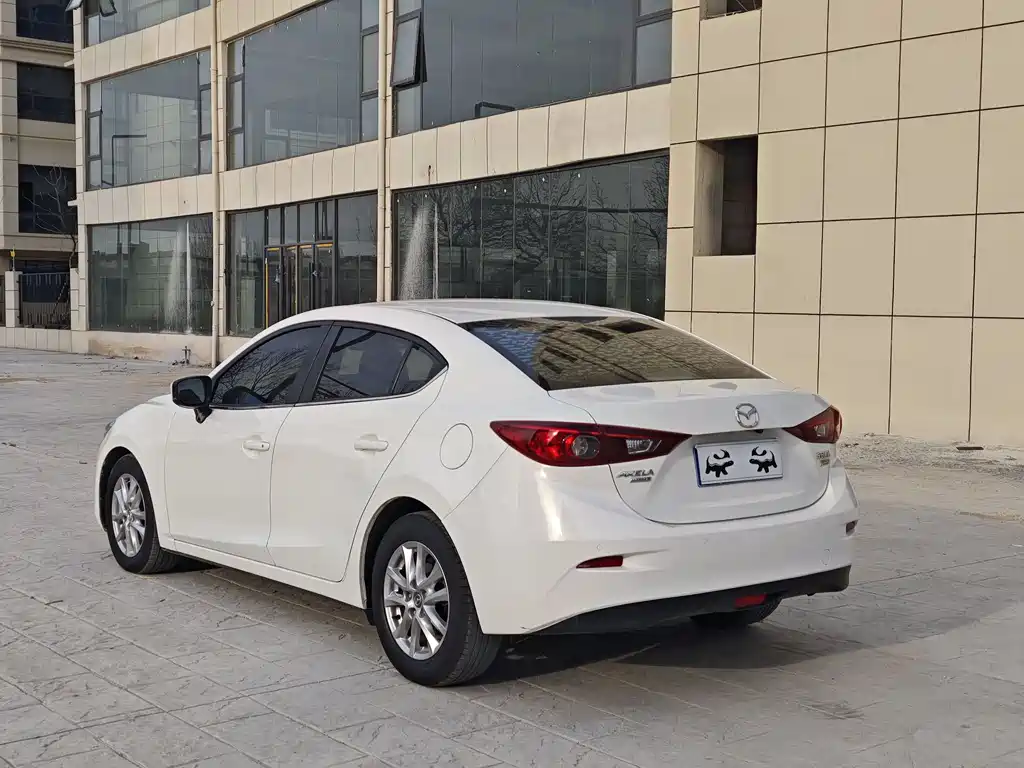 Mazda3 Angkesela 2017 Sedan 1.5L Automatic Comfort Type National V купить на сайте DeffCars