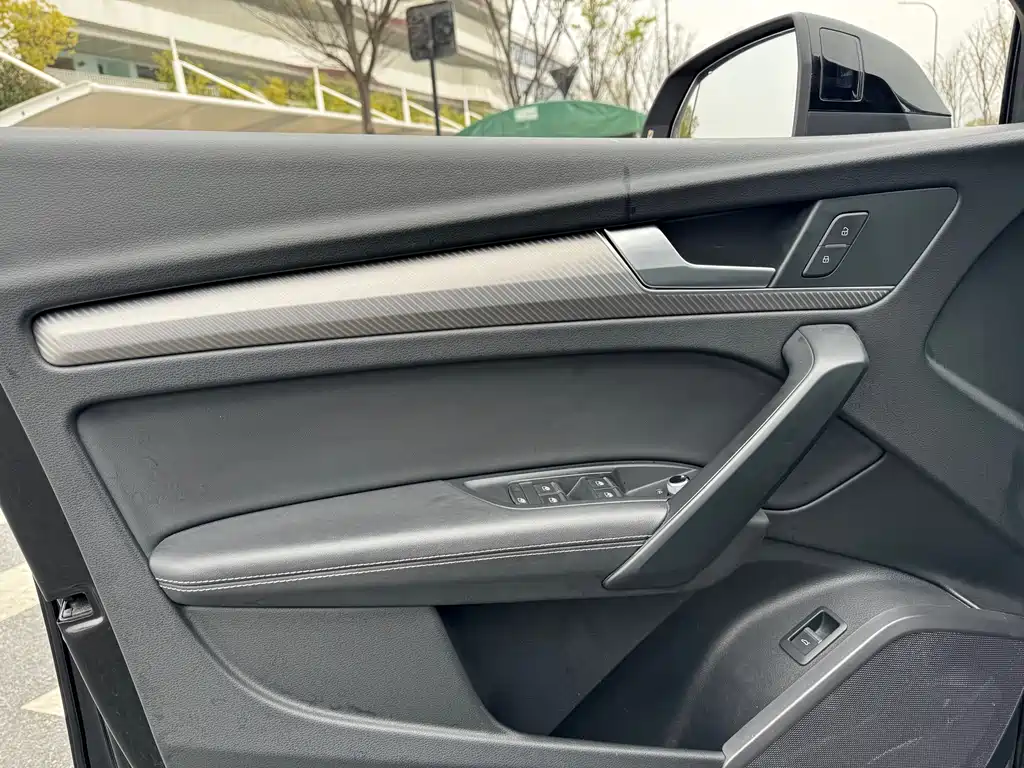 Audi Q5L 2020 45 TFSI exclusive and fashionable model купить на сайте DeffCars