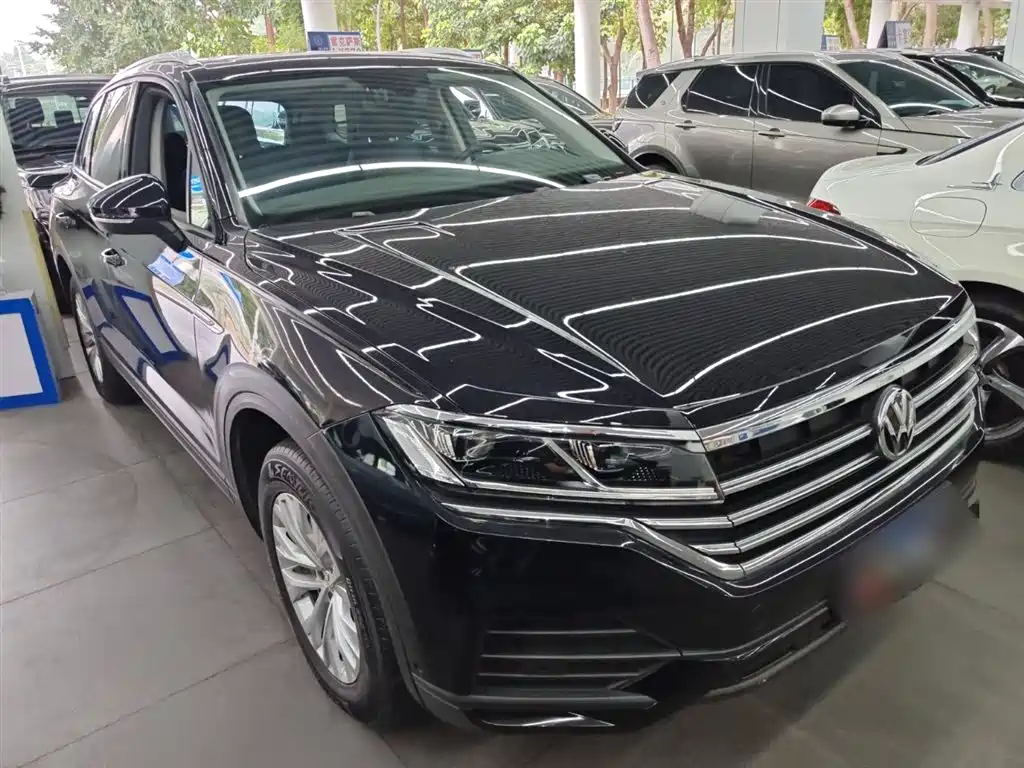 Touareg 2019 2.0TSI Pilot Edition National VI купить на сайте DeffCars