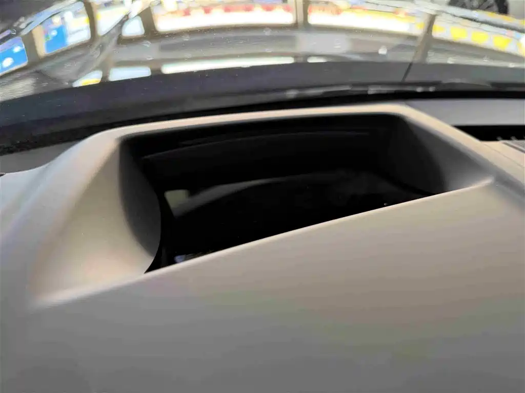 Range Rover 2025 3.0 L6 400PS Genesis Extended Edition купить на сайте DeffCars