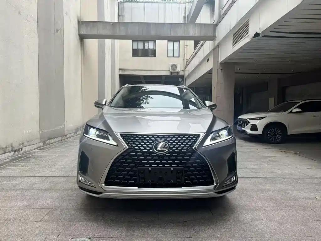 Lexus RX 2020 facelift 300 two-wheel drive comfort version купить на сайте DeffCars