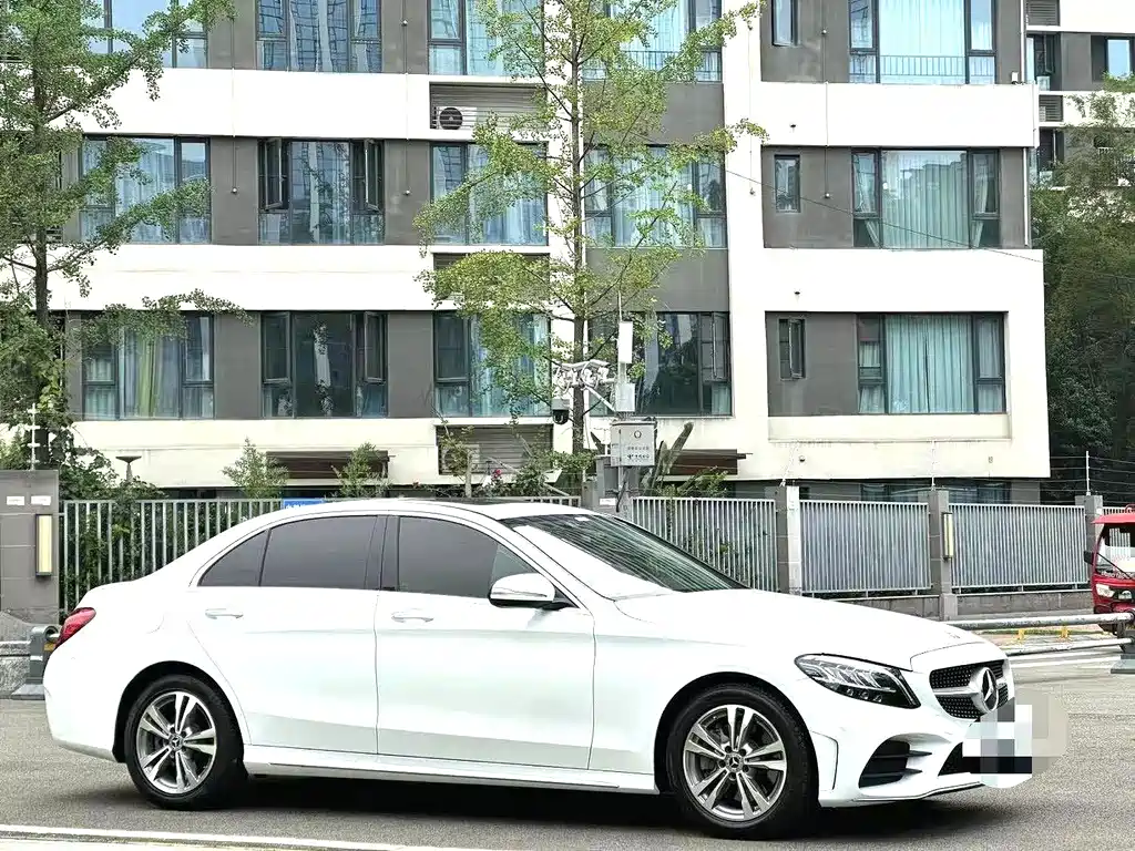 Mercedes-Benz C-Class 2020 C 200 L Fashionable Sports Edition купить на сайте DeffCars