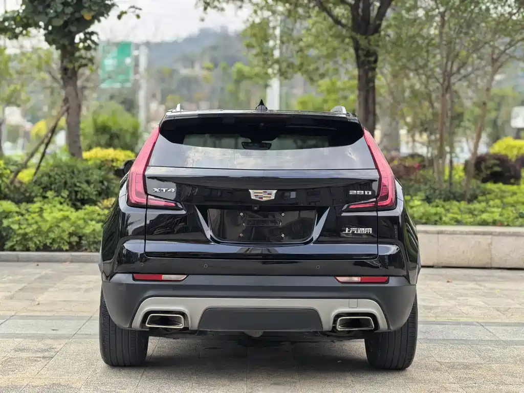Cadillac XT4 2020 28T two-wheel drive leading model купить на сайте DeffCars