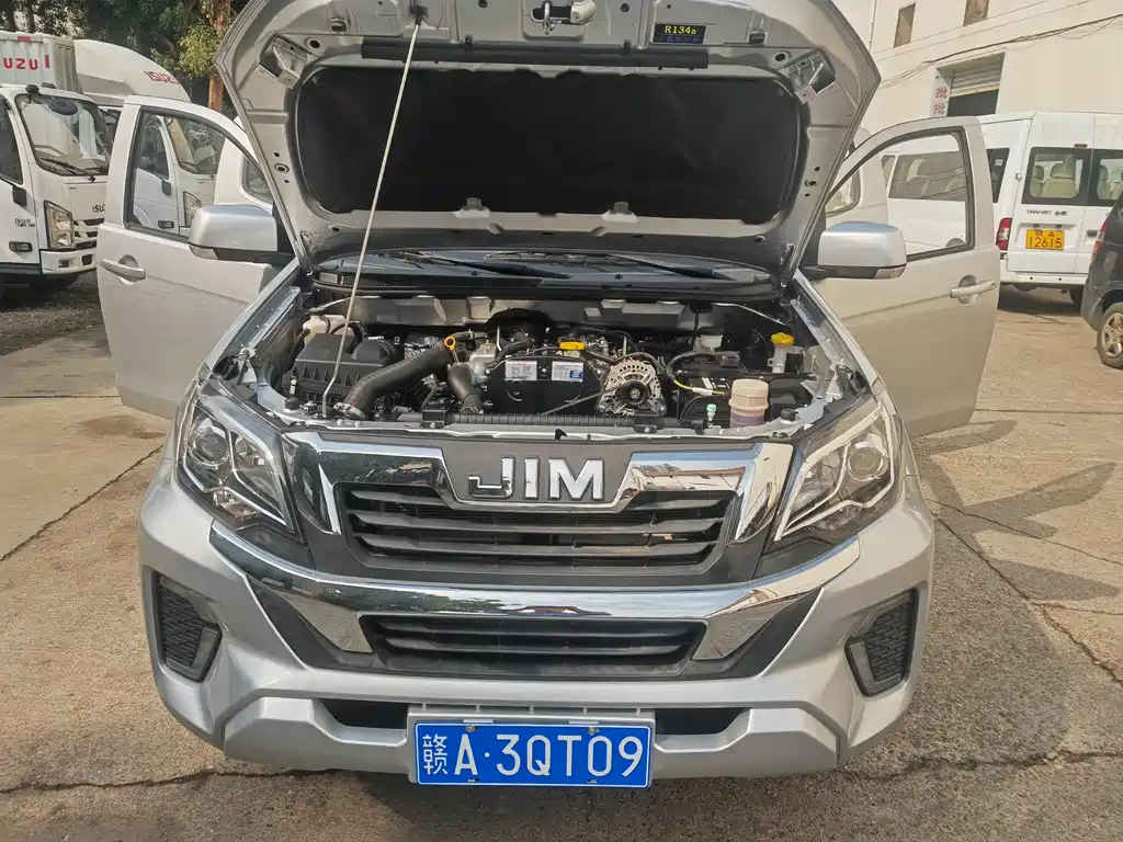 RE-MAX 2023 2.5T diesel manual two-wheel drive heroic version long axis купить на сайте DeffCars