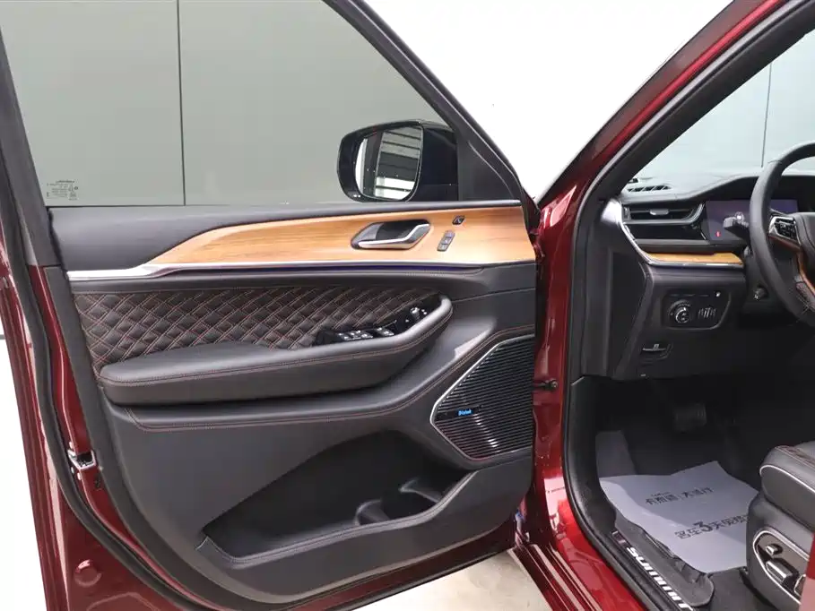 Grand Cherokee 4xe imported 2023 4xe peak version купить на сайте DeffCars