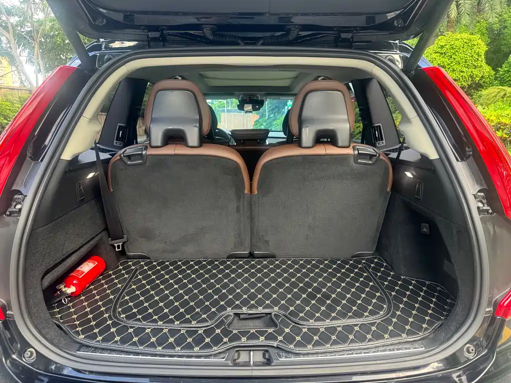 Volvo XC90 2018 T6 Zhiyi Edition 7 seats купить на сайте DeffCars