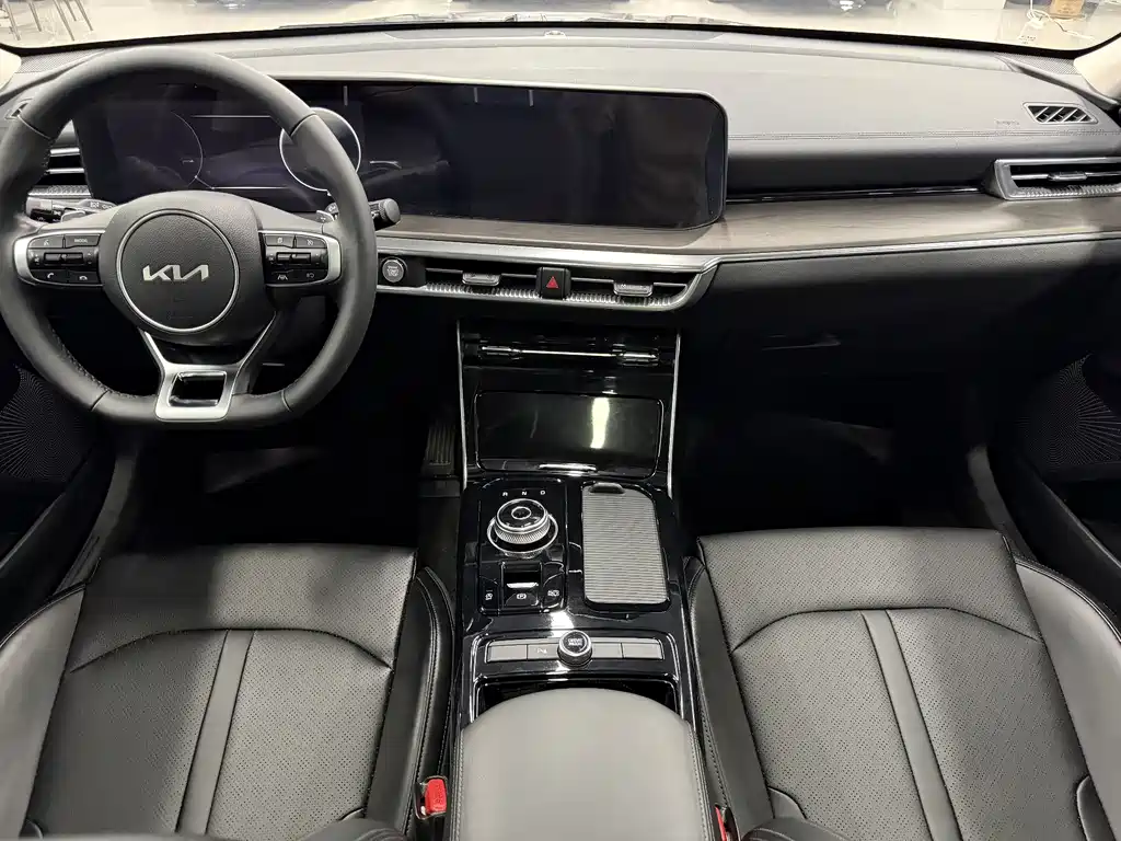 Kia K5 2021 270T CVVD refreshed version купить на сайте DeffCars