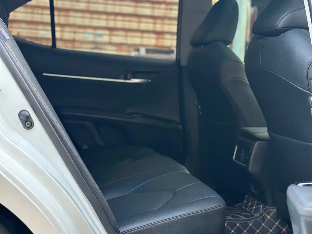 Camry 2023 2.5G Deluxe Edition купить на сайте DeffCars