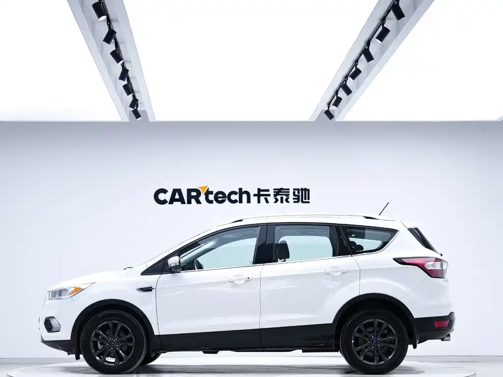 Escape 2019 EcoBoost 180 two-wheel drive platinum airfoil National VI купить на сайте DeffCars