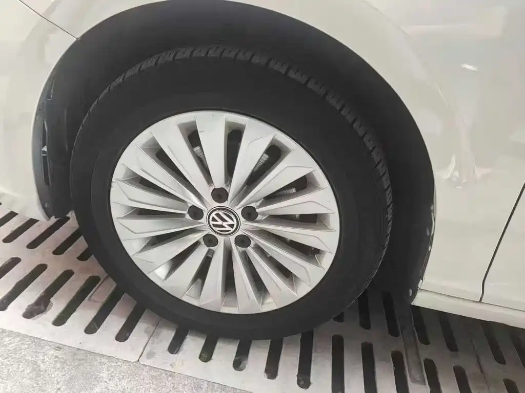 Lavida 2019 280TSI DSG Comfort Edition National VI купить на сайте DeffCars