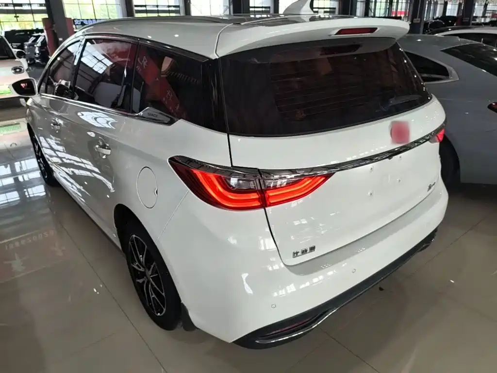 Song MAX 2017 1.5T automatic smart connection elite 7 seats купить на сайте DeffCars
