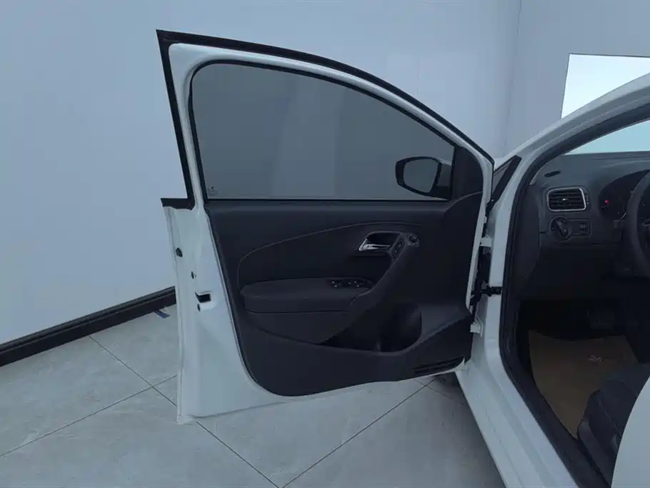 Polo 2018 1.5L automatic safety model купить на сайте DeffCars