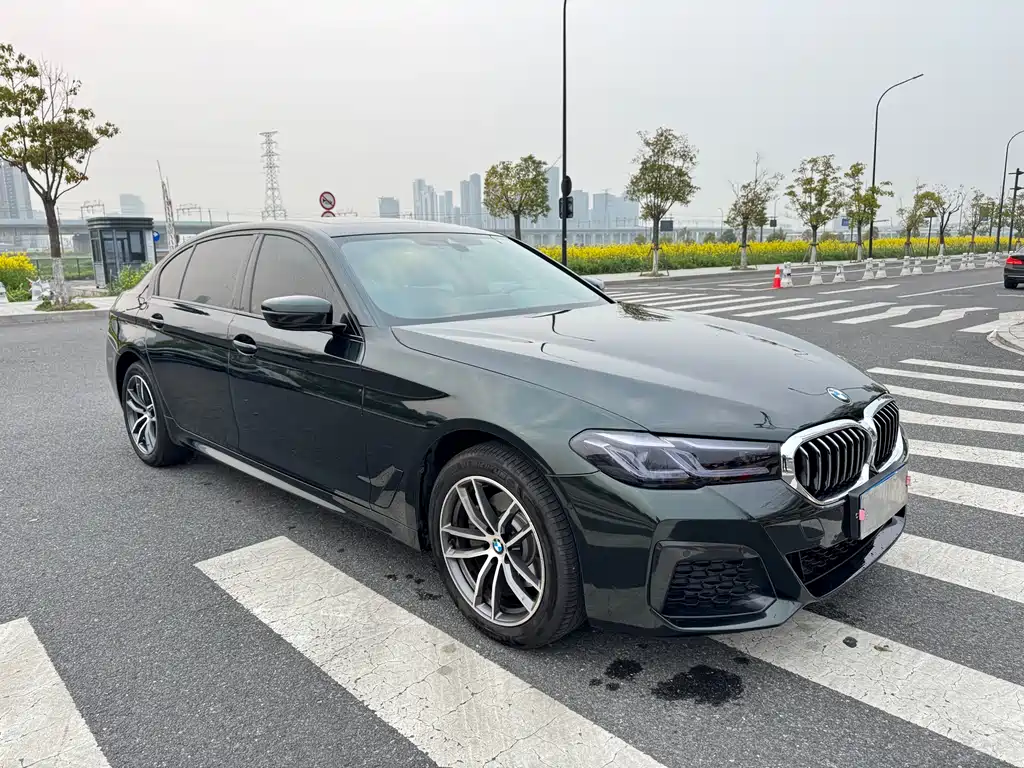 BMW 5 Series 2022 facelift 525Li M Sports Package купить на сайте DeffCars