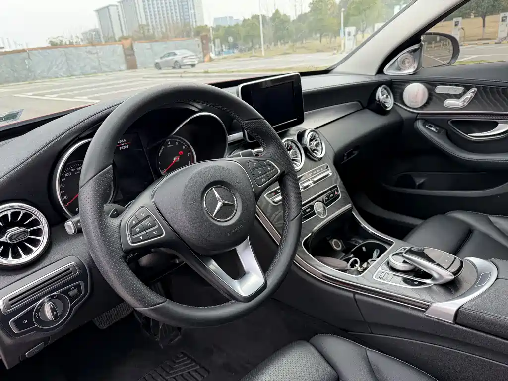 Mercedes-Benz C-Class 2018 C 200 L Sports Edition купить на сайте DeffCars