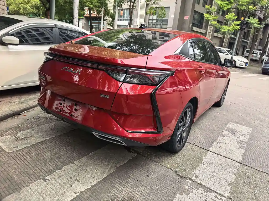 Yixuan 2020 230T automatic dazzling version купить на сайте DeffCars