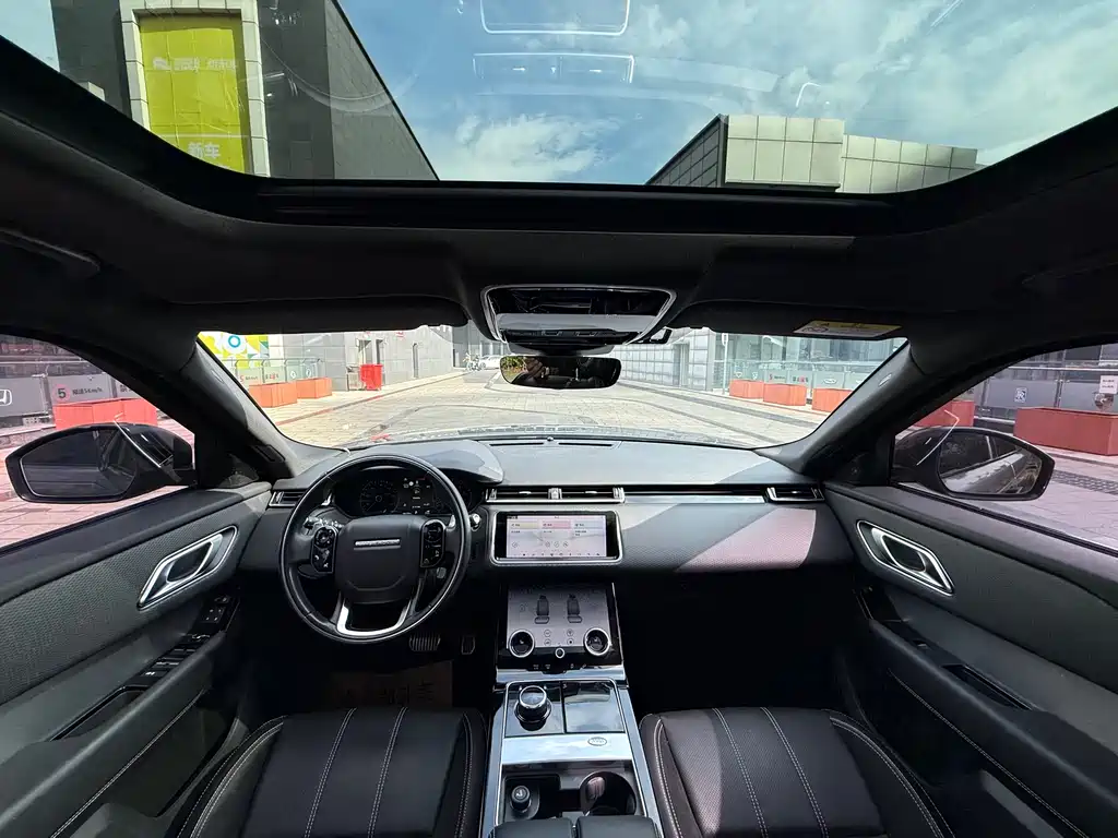Range Rover Velar 2019 250PS R-DYNAMIC S купить на сайте DeffCars