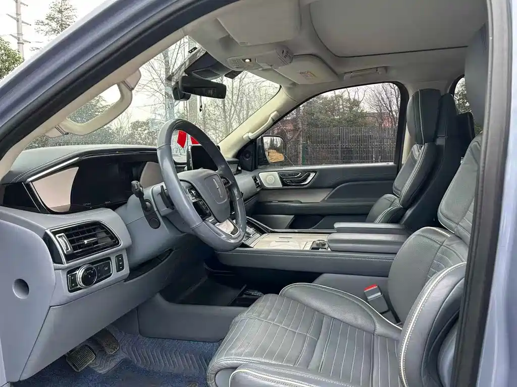 Navigator 2020 3.5T President Series купить на сайте DeffCars