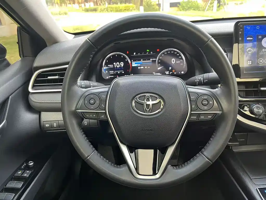 Camry 2021 2.5G Deluxe Edition купить на сайте DeffCars