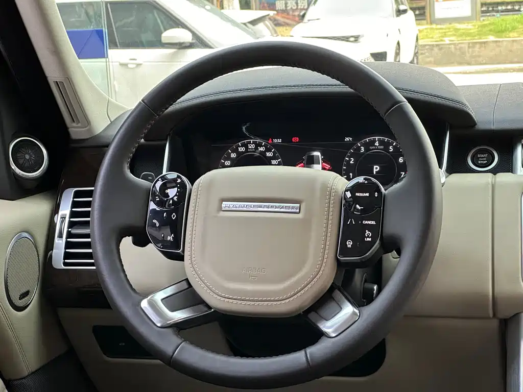 Range Rover 2021 3.0 L6 Legend Extended Classic Edition купить на сайте DeffCars