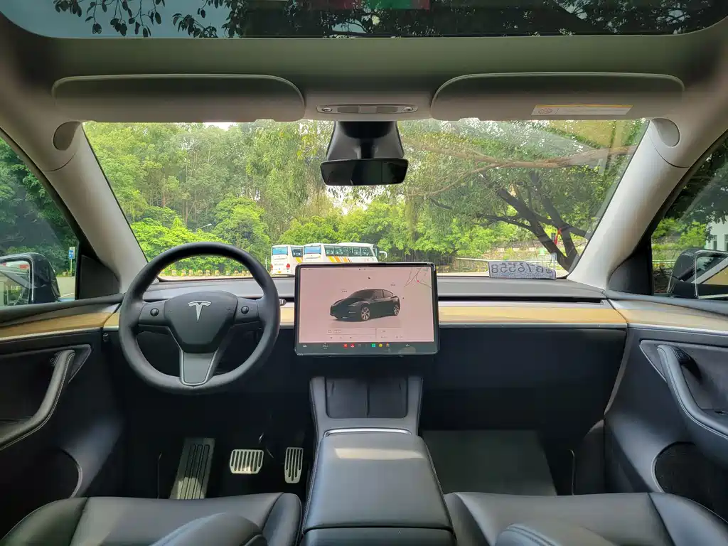 Model Y 2022 facelift rear-wheel drive version купить на сайте DeffCars