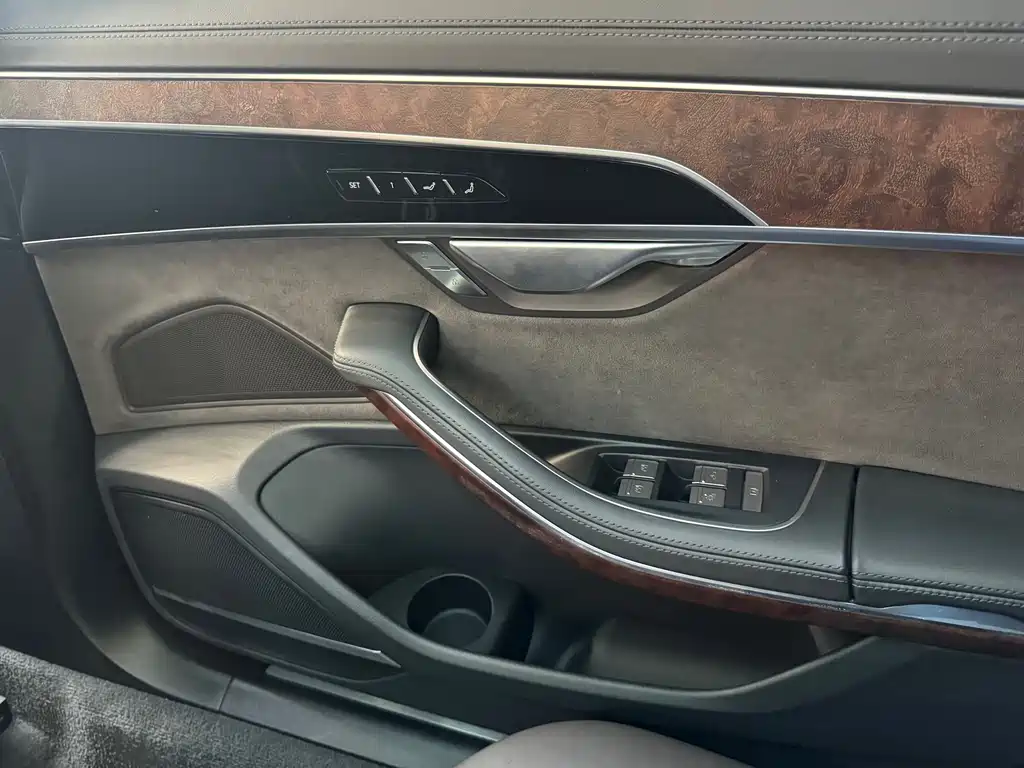 Audi A8 2021 A8L 50 TFSI quattro luxury model купить на сайте DeffCars