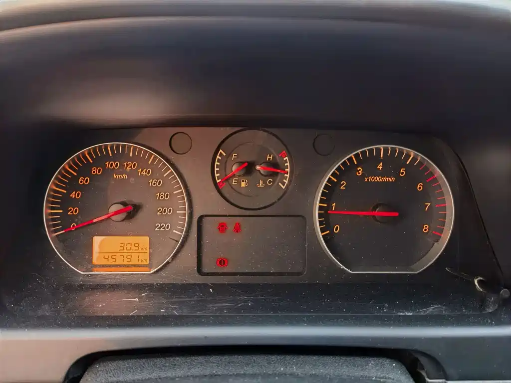 Jinbei Express 2020 2.0L National VI economical 6-seater G6P-6 1TZS купить на сайте DeffCars