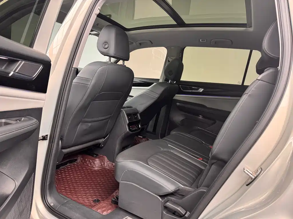 Touron 2021 380TSI four-wheel drive luxury version купить на сайте DeffCars