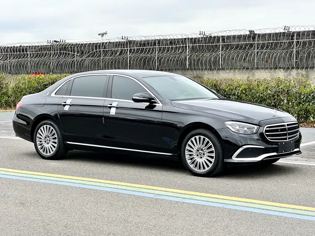 Mercedes-Benz E-Class 2023 E 300 L Luxury Model купить на сайте DeffCars
