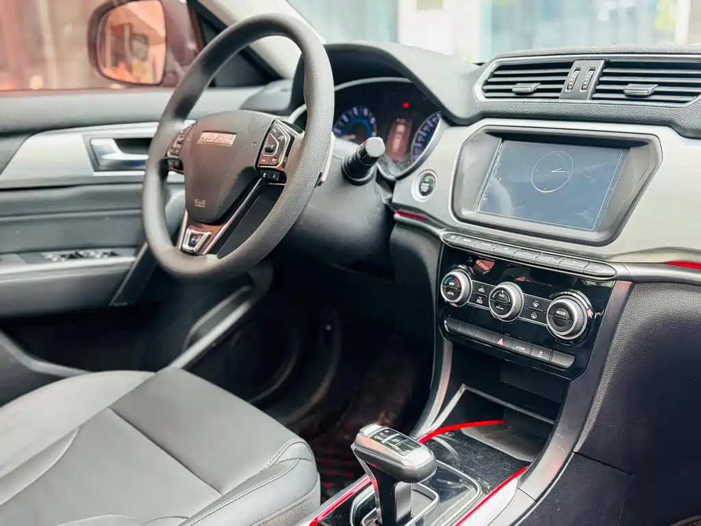 Haval H2 2018 Creative Edition Blue Label 1.5T dual-clutch two-wheel drive fashion model купить на сайте DeffCars