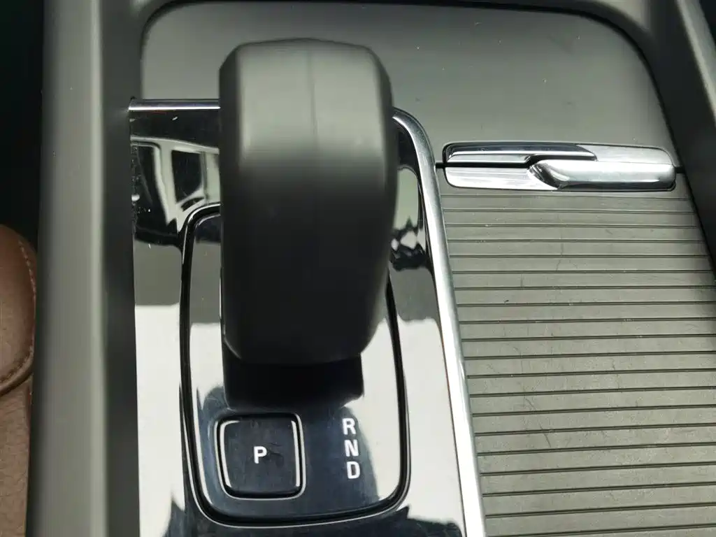Volvo S60 2023 B4 Zhiyi Luxury Edition купить на сайте DeffCars