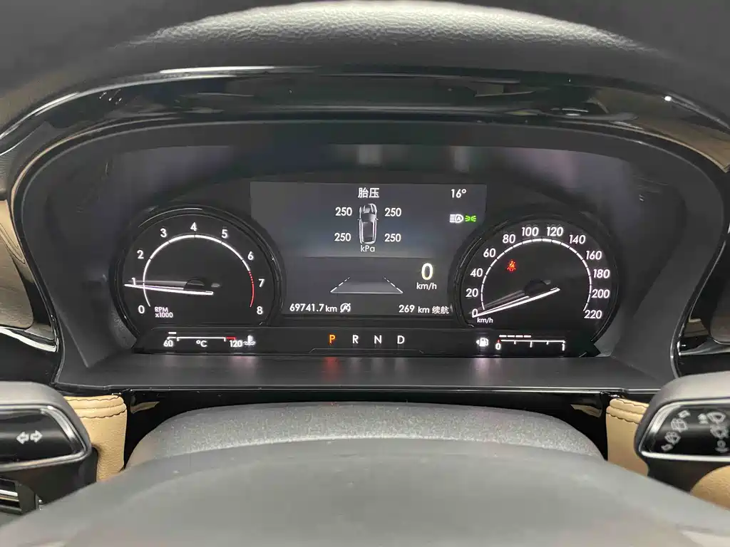 Adventurer 2021 2.0T Two-wheel drive Premium Edition купить на сайте DeffCars
