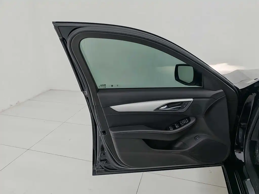 Cadillac CT5 2022 28T Fashion Model купить на сайте DeffCars