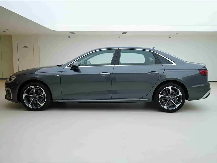 Audi A4L 2024 40 TFSI Fashionable and Dynamic купить на сайте DeffCars