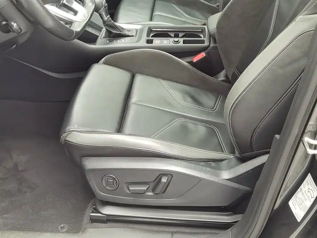 Audi Q3 Sportback 2020 40 TFSI Fashion купить на сайте DeffCars