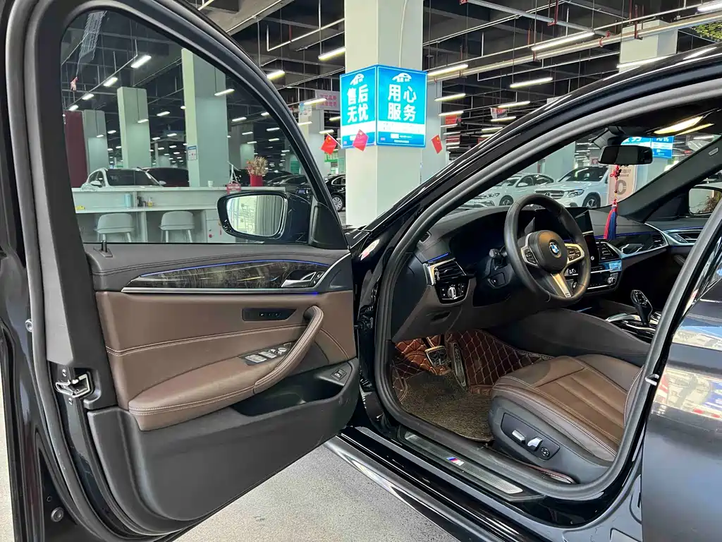 BMW 5 Series 2019 525Li M Sports Package купить на сайте DeffCars