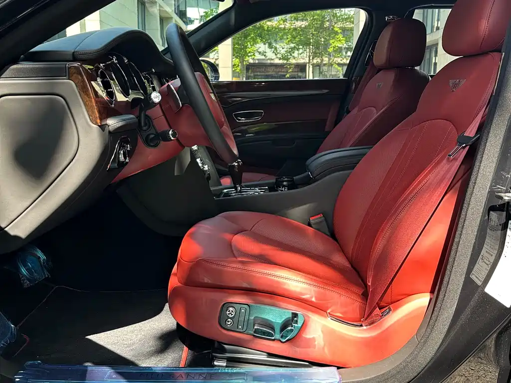Mulsanne 2017 6.8T long wheelbase version купить на сайте DeffCars
