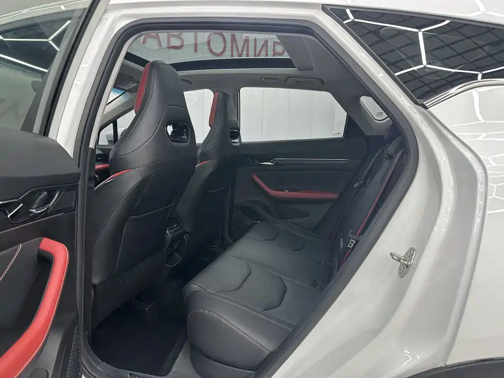Emgrand S 2021 1.4T CVT premium model купить на сайте DeffCars