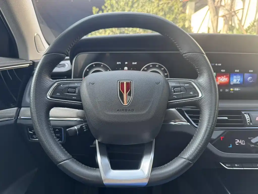Hongqi HS5 2022 facelift 2.0T Zhilian Flagship Edition купить на сайте DeffCars