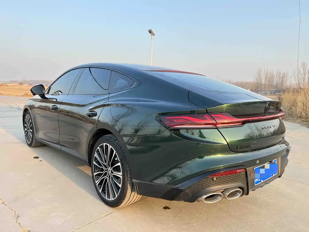 MG7 2023 2.0T Automatic Beauty Hunting Luxury Edition купить на сайте DeffCars