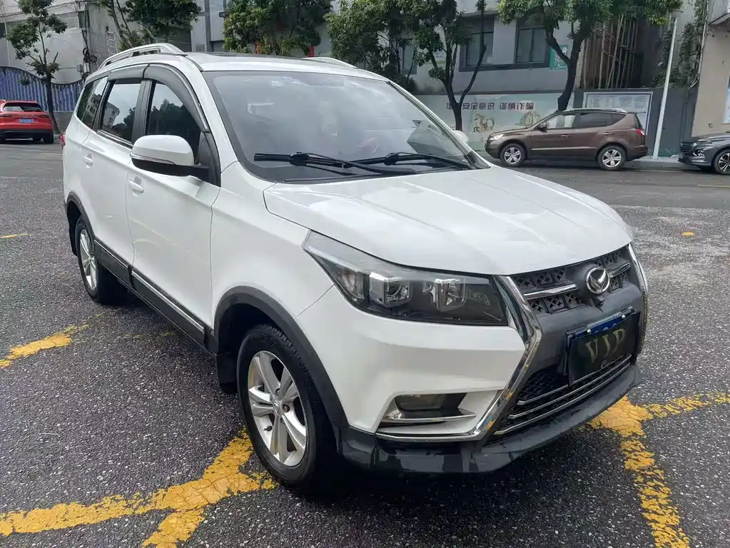 BAIC Huansu S3 2016 S3L 1.5L manual premium model купить на сайте DeffCars