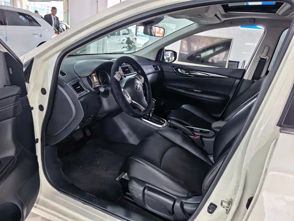 Tiida 2021 1.6L CVT Smart Travel Edition купить на сайте DeffCars